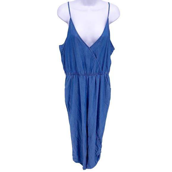 NEW Lovers + Friends Denim Jumpsuit Size Large - Picture 1 of 10
